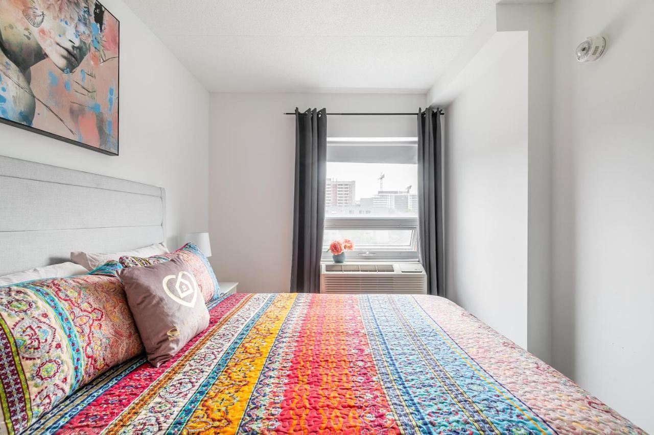 Globalstay Downtown Hamilton Apartments Esterno foto