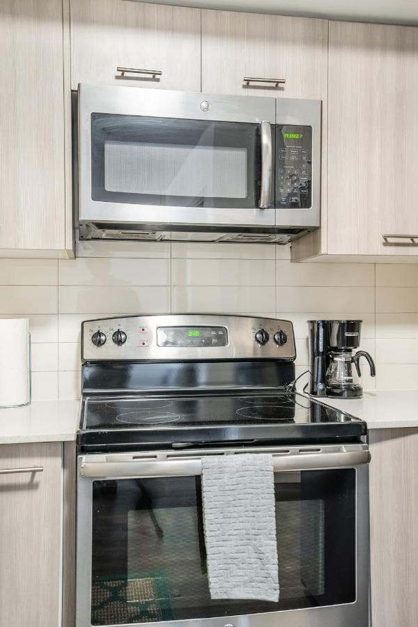 Globalstay Downtown Hamilton Apartments Esterno foto