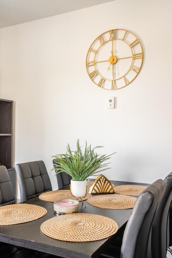 Globalstay Downtown Hamilton Apartments Esterno foto