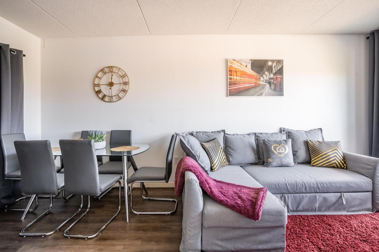 Globalstay Downtown Hamilton Apartments Esterno foto